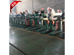 厂家直销 纸箱加工设备 纸箱钉箱机  手动钉箱机 订箱机图1